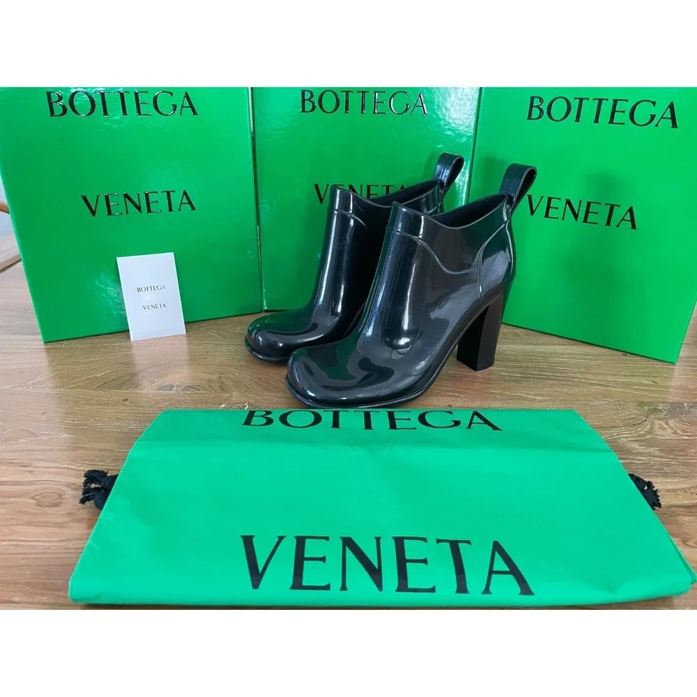 BOTTEGA‎ VENETA BLACK RUBBER 